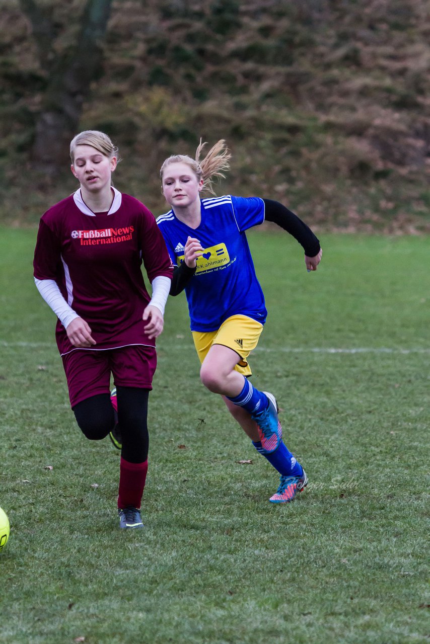 Bild 165 - B-Juniorinnen TSV Gnutz o.W. - SV Henstedt Ulzburg II : Ergebnis: ca. 5:0